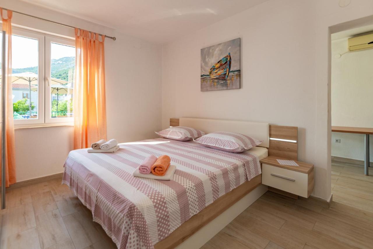 Navis Sea View Apartment With Pool Makarska Exterior photo