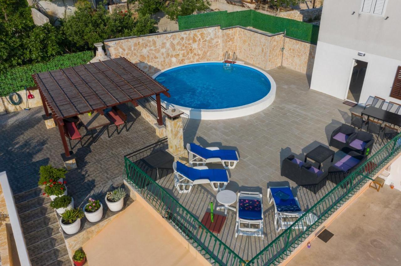 Navis Sea View Apartment With Pool Makarska Exterior photo